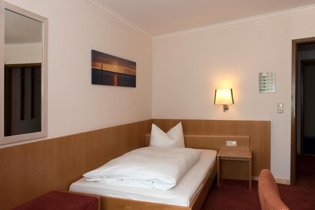 Hotel Restaurant Zum Schiffchen Maintal Eksteriør billede