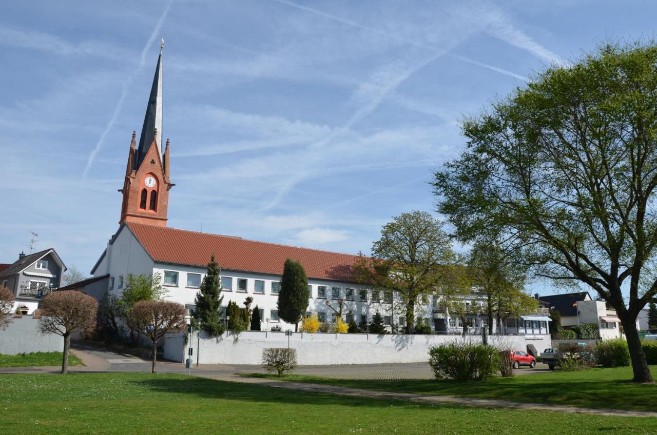Hotel Restaurant Zum Schiffchen Maintal Eksteriør billede