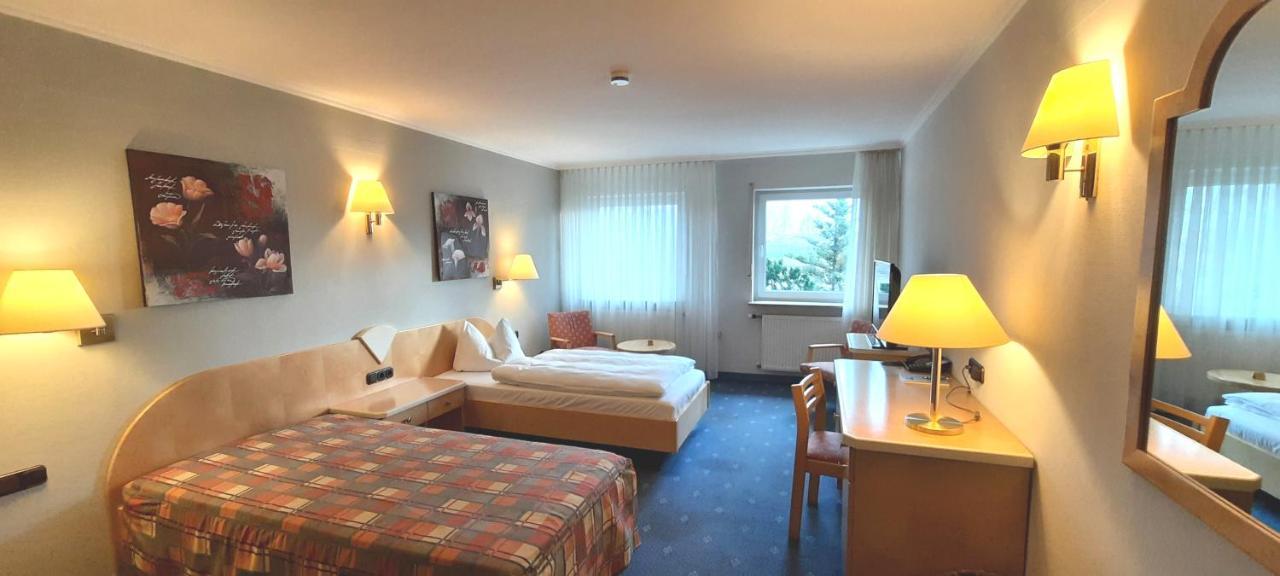Hotel Restaurant Zum Schiffchen Maintal Eksteriør billede